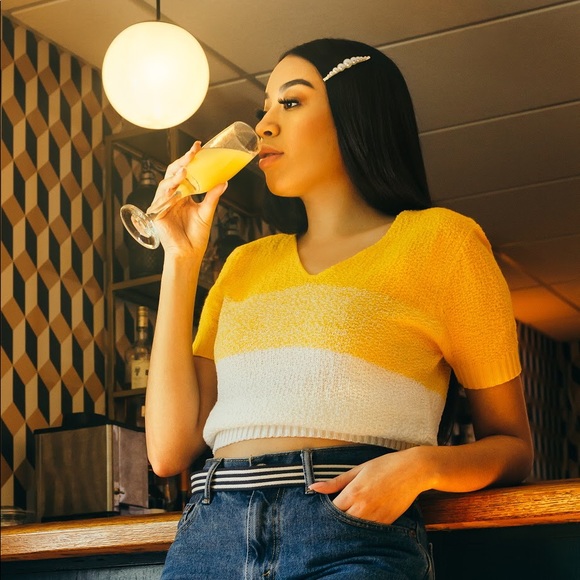 Vintage Tops - Vintage 90s Crop Knit Vintage Tops - Vintage 90s Crop Knit